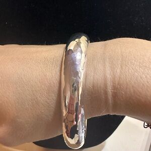 Opulenza Silver Hammered Bangle Bracelet